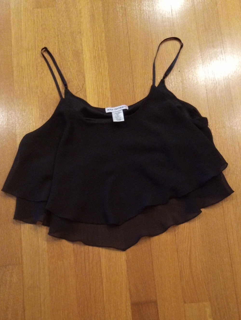 Body Central Juniors Cropped Top XL